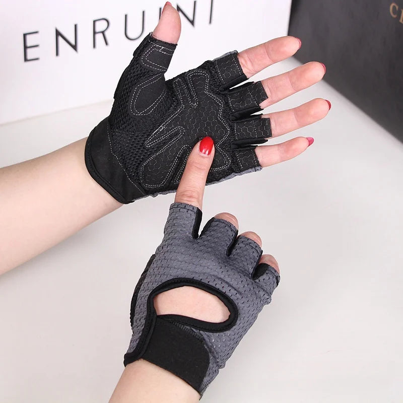Breathable Anti-Slip Fingerless Training Gloves For Women Oppyi